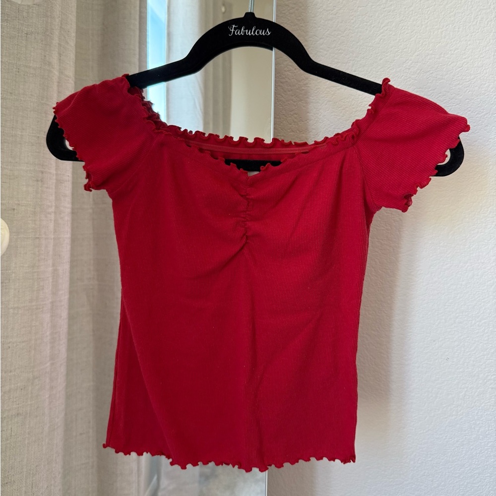 Hollister Red Lettuce Trim Top